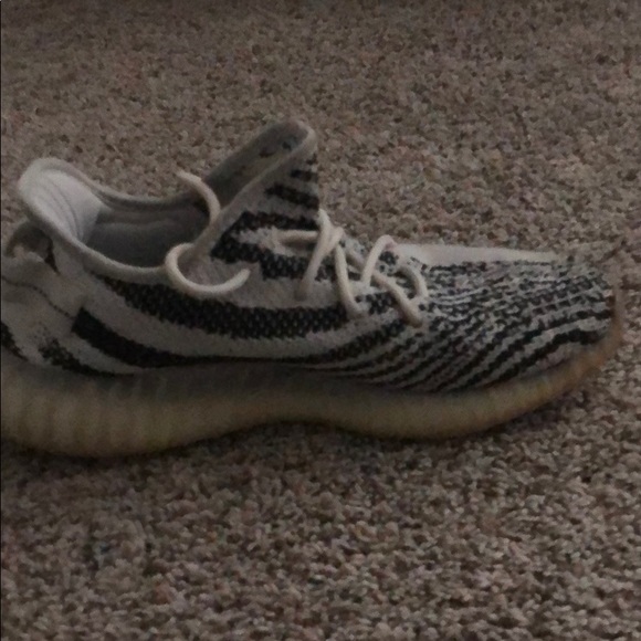 Yeezy 350 v2 zebra - Picture 3 of 3